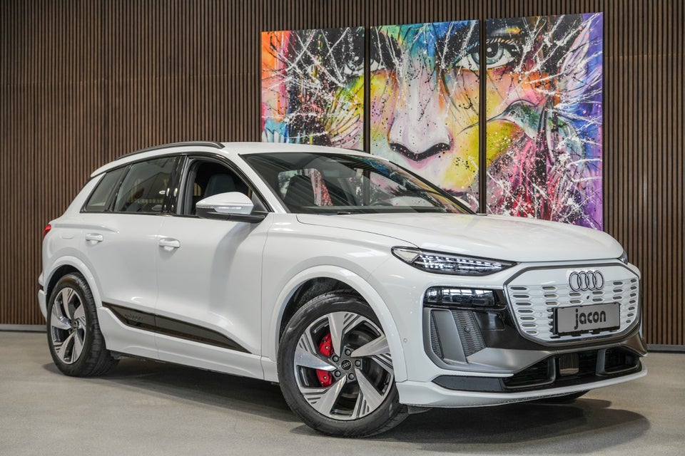 Audi Q6 e-tron S-line quattro 5d