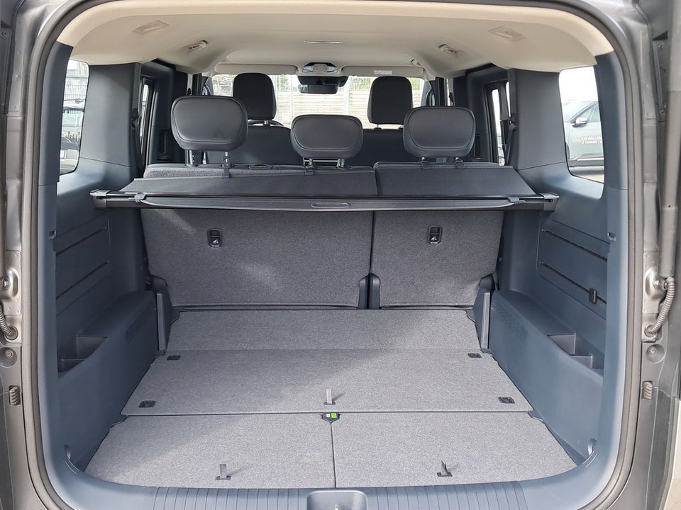 Kia PV5 71 Long Range Upgrade 5d