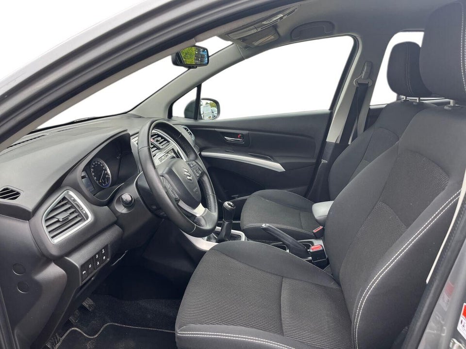 Suzuki S-Cross 1,0 Boosterjet Exclusive 5d