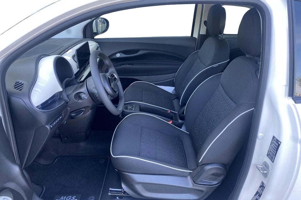 Fiat 500e 42 Icon 3d