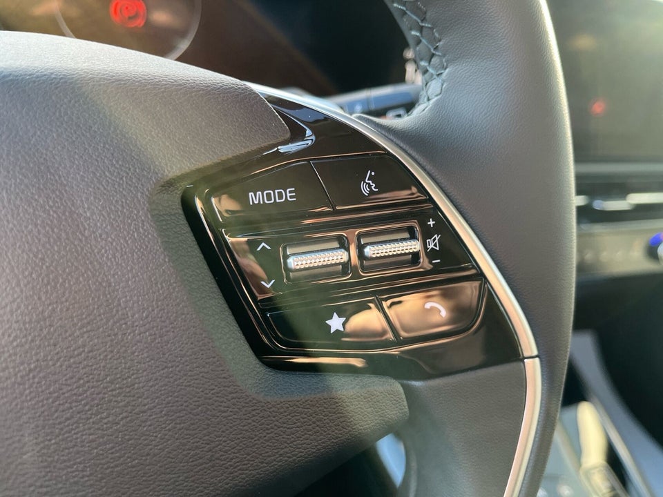 Kia Niro 64 EV Upgrade 5d