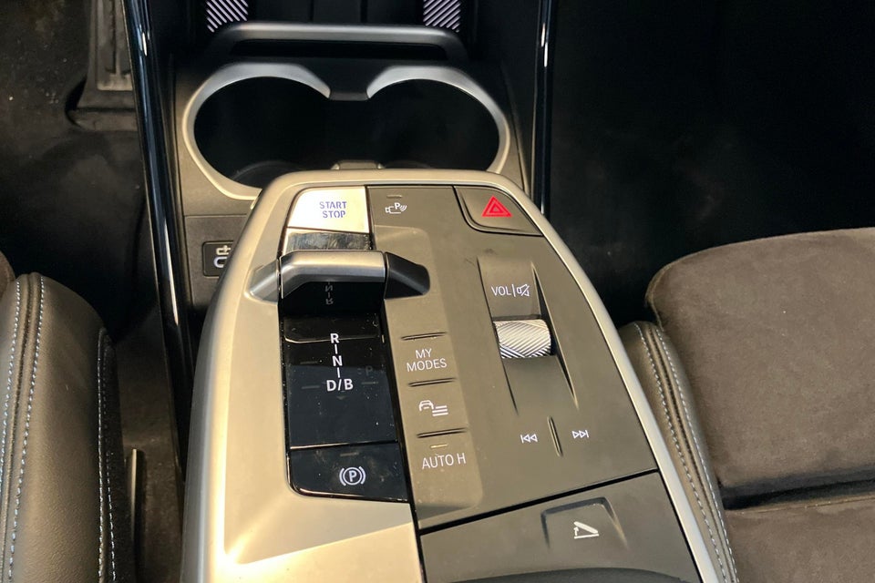 BMW iX1 eDrive20 M-Sport Pro 5d