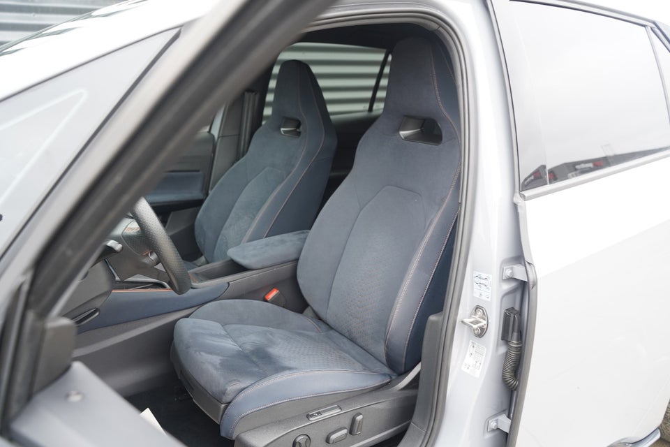 Cupra Born 58 e-Boost Dinamica Pack High 5d