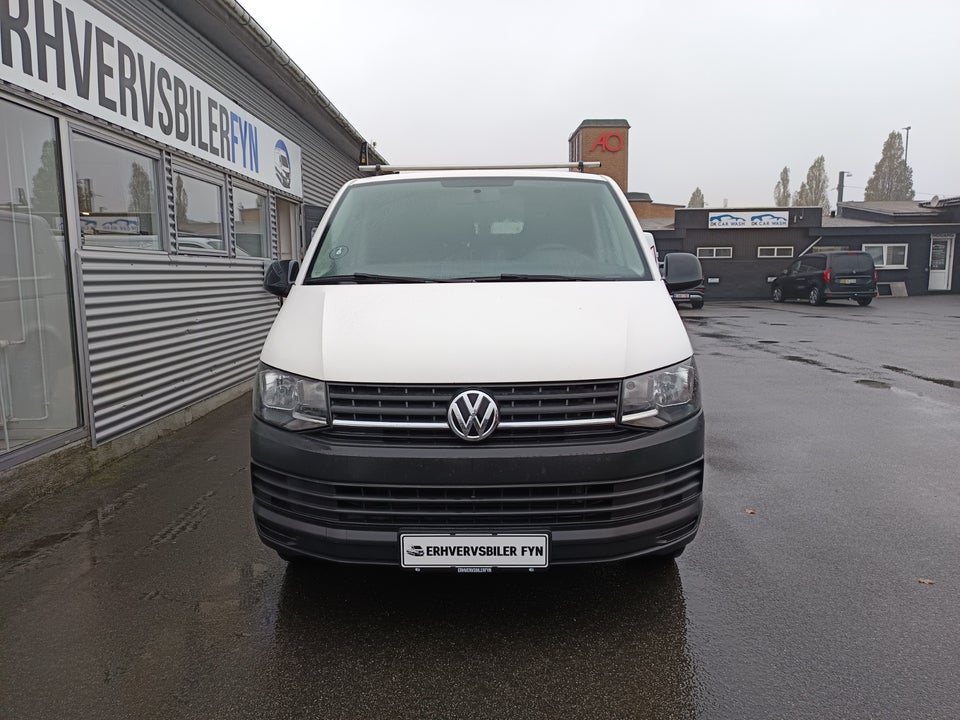 VW Transporter 2,0 TDi 114 Kassevogn lang BMT