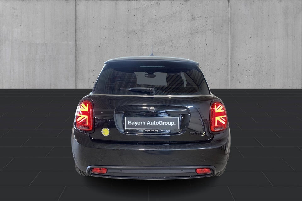 MINI Cooper SE Classic Trim 3d