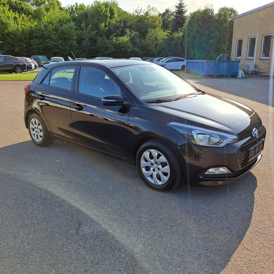 Hyundai i20 1,4 Trend 5d