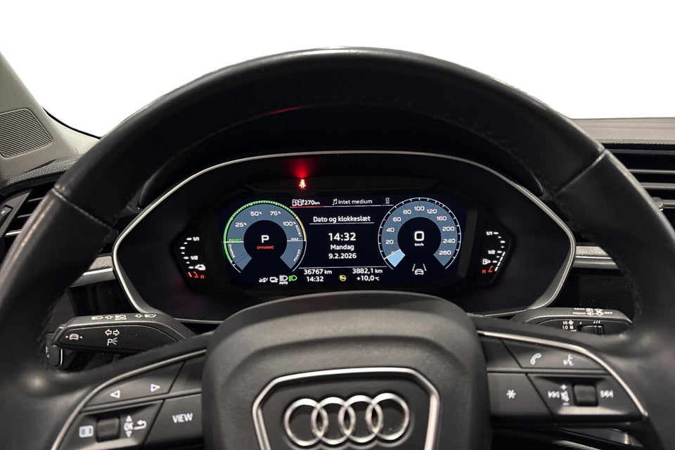 Audi Q3 45 TFSi e Attitude plus S-tr. 5d