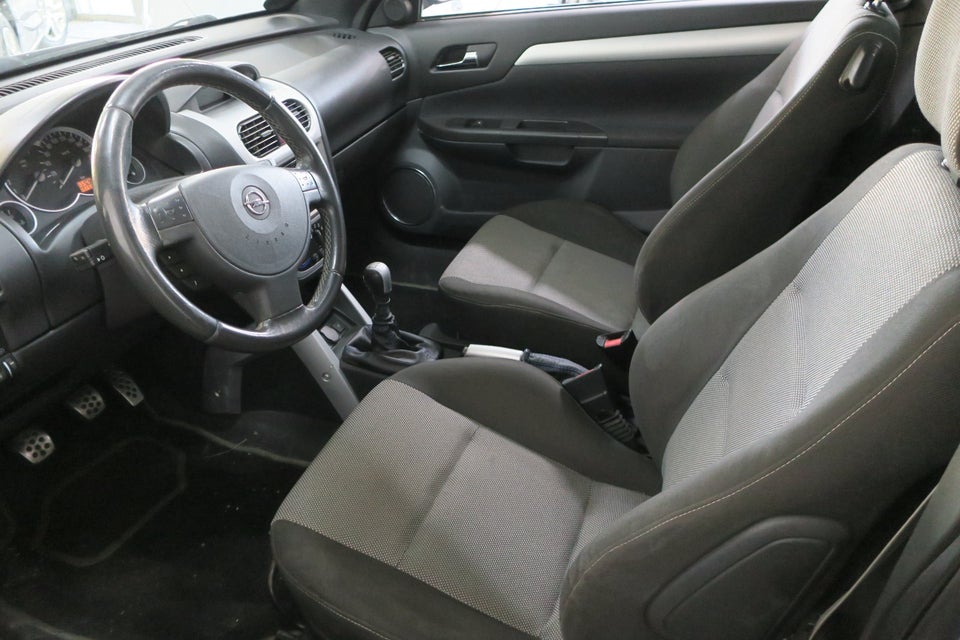 Opel Tigra 1,8 Sport 2d