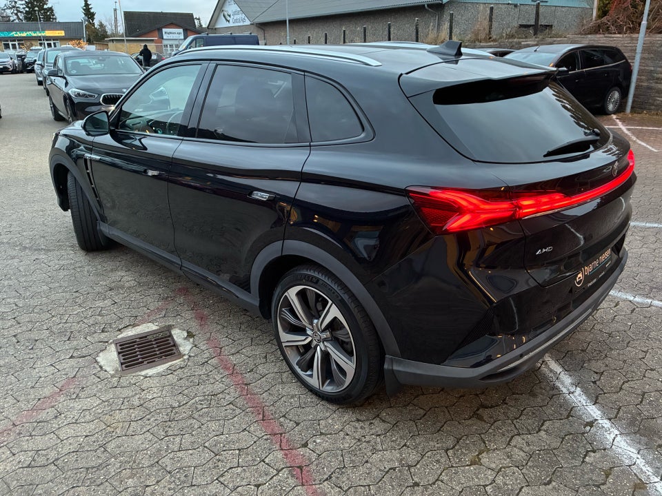 MG Marvel R Performance 5d