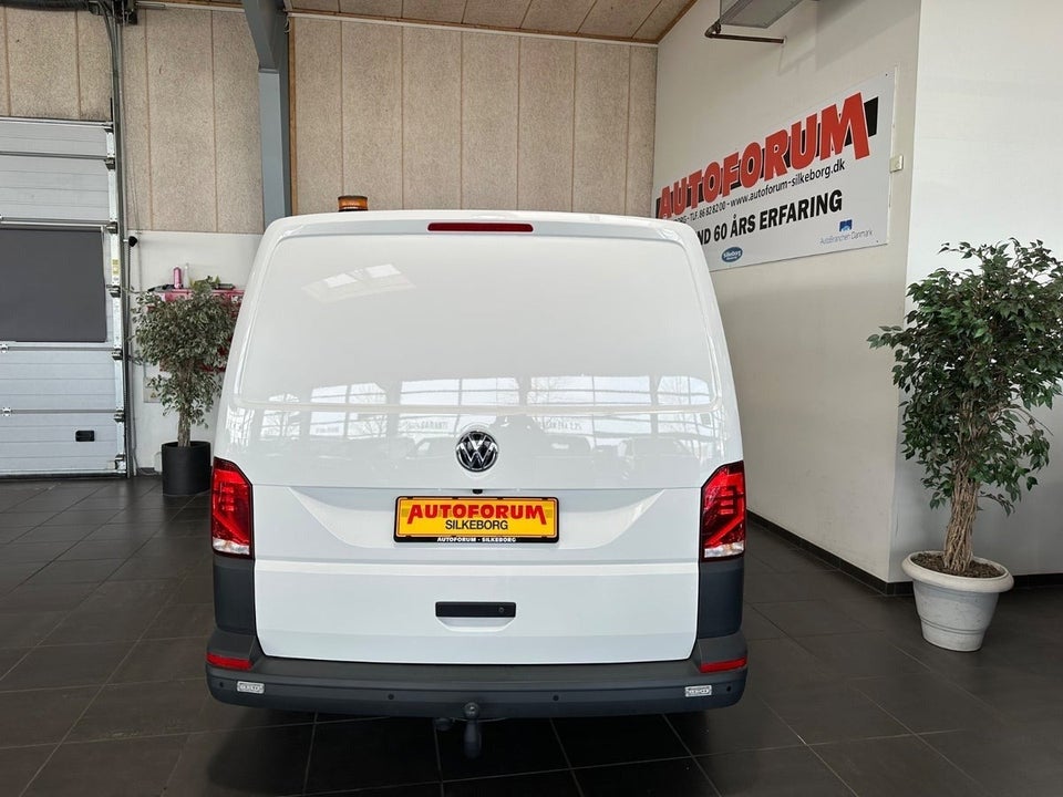 VW Transporter 2,0 TDi 150 Kassevogn DSG lang