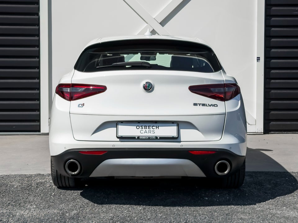 Alfa Romeo Stelvio 2,0 T 200 Edizione aut. Q4 5d