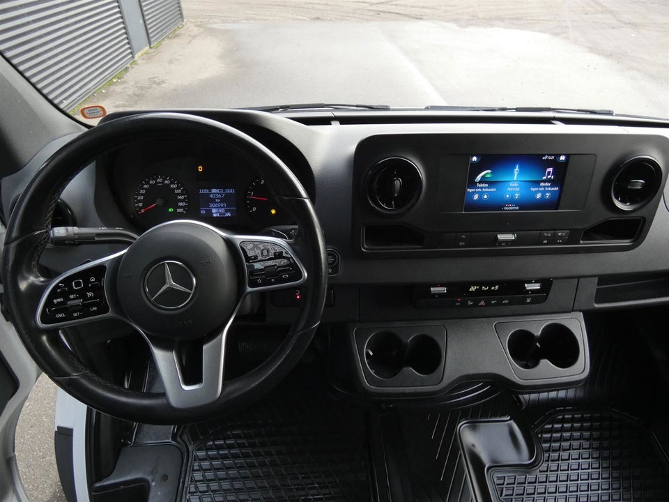 Mercedes Sprinter 317 2,0 CDi Alukasse m/lift aut. RWD 2d