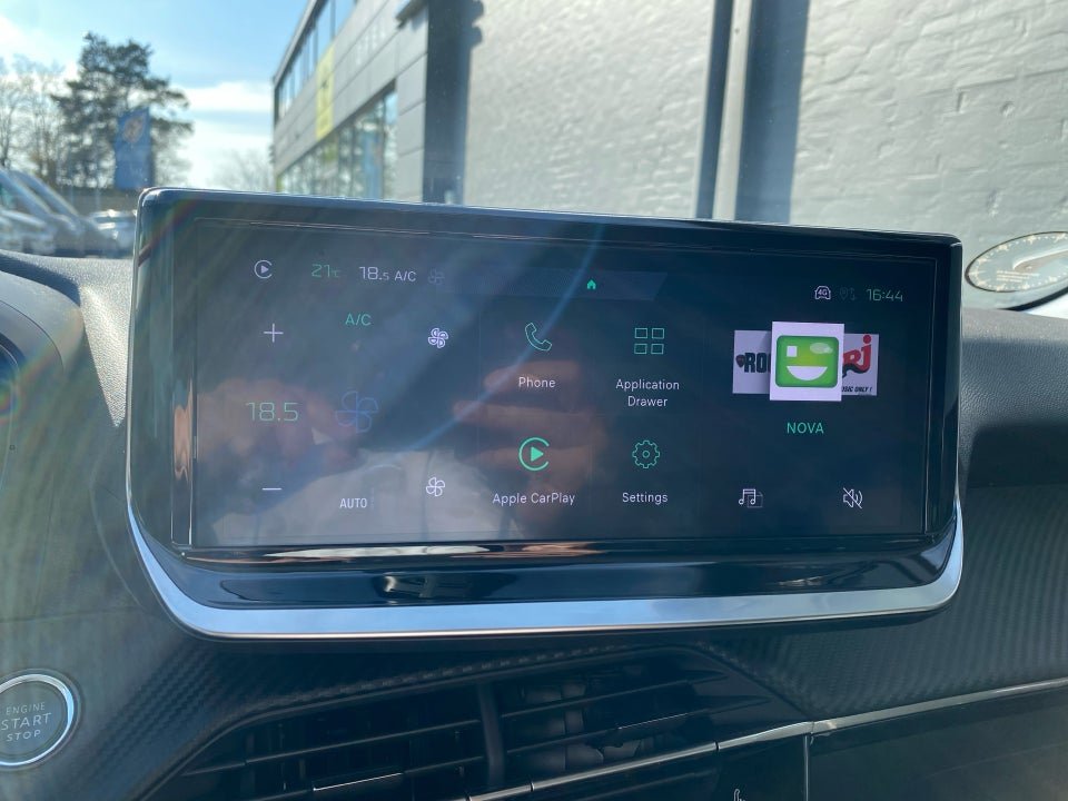 Peugeot 208 1,2 PureTech 100 Allure+ 5d