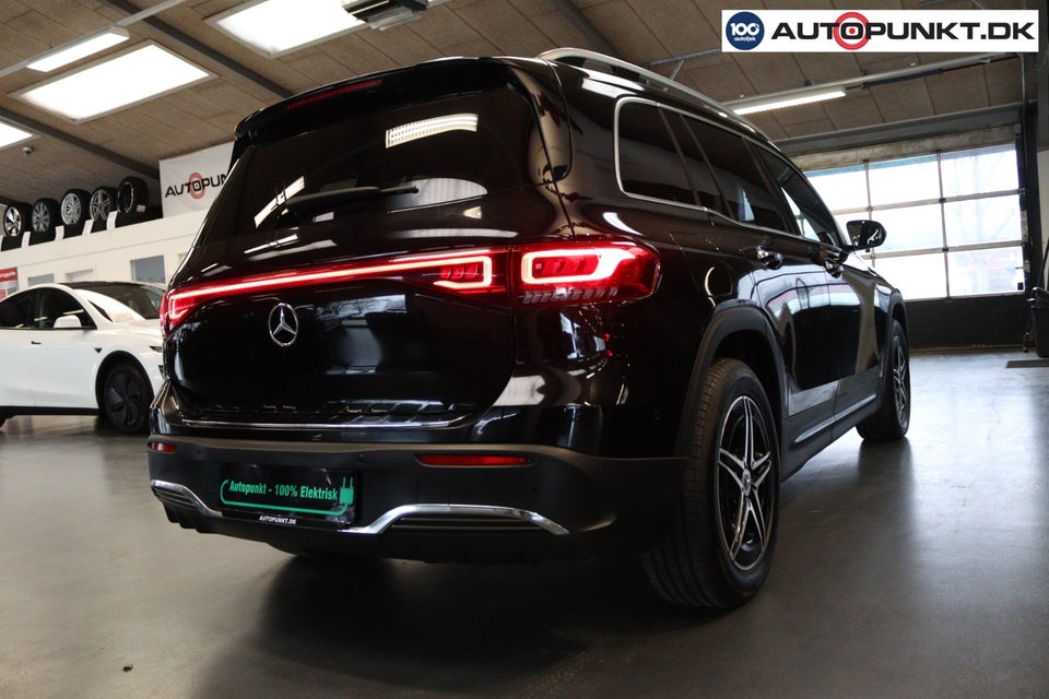 Mercedes EQB250 AMG Line 5d