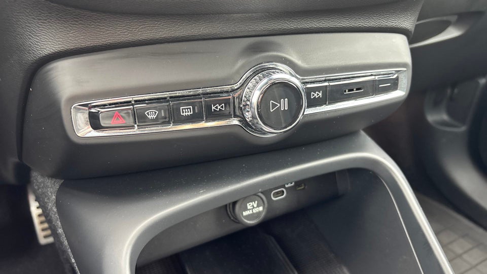 Volvo XC40 P6 ReCharge Plus 5d