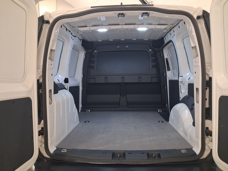 VW Caddy 2,0 TDi 102 Cargo