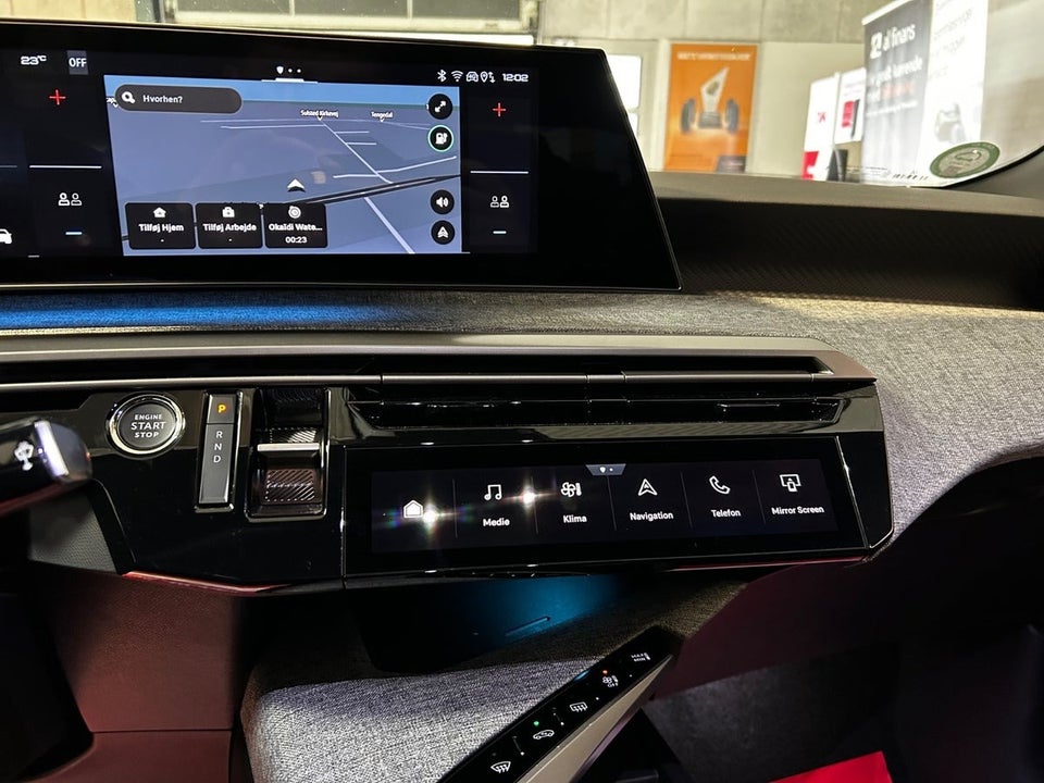 Peugeot e-5008 77 Allure Pack 7prs 5d