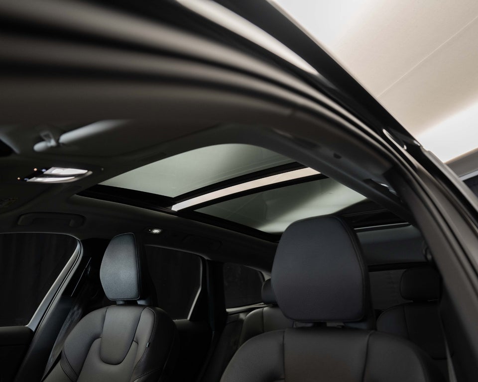 Volvo XC60 2,0 T6 ReCharge Inscription aut. AWD 5d