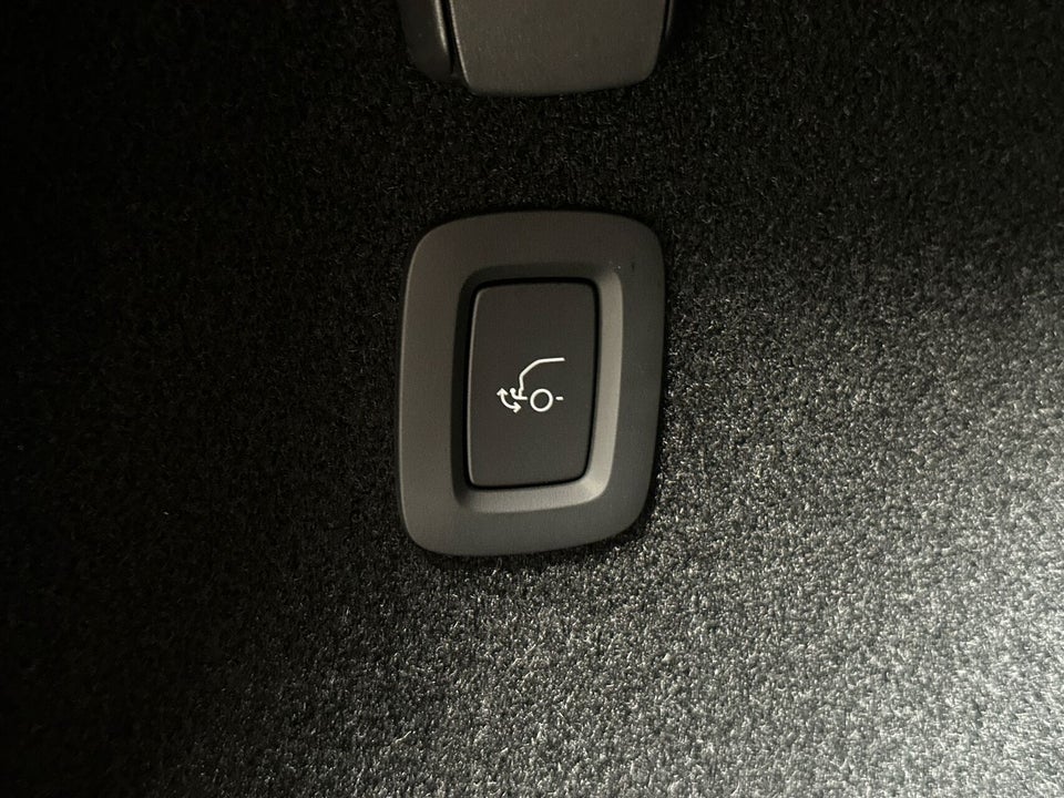 Volvo EX30 Extended Range Plus 5d