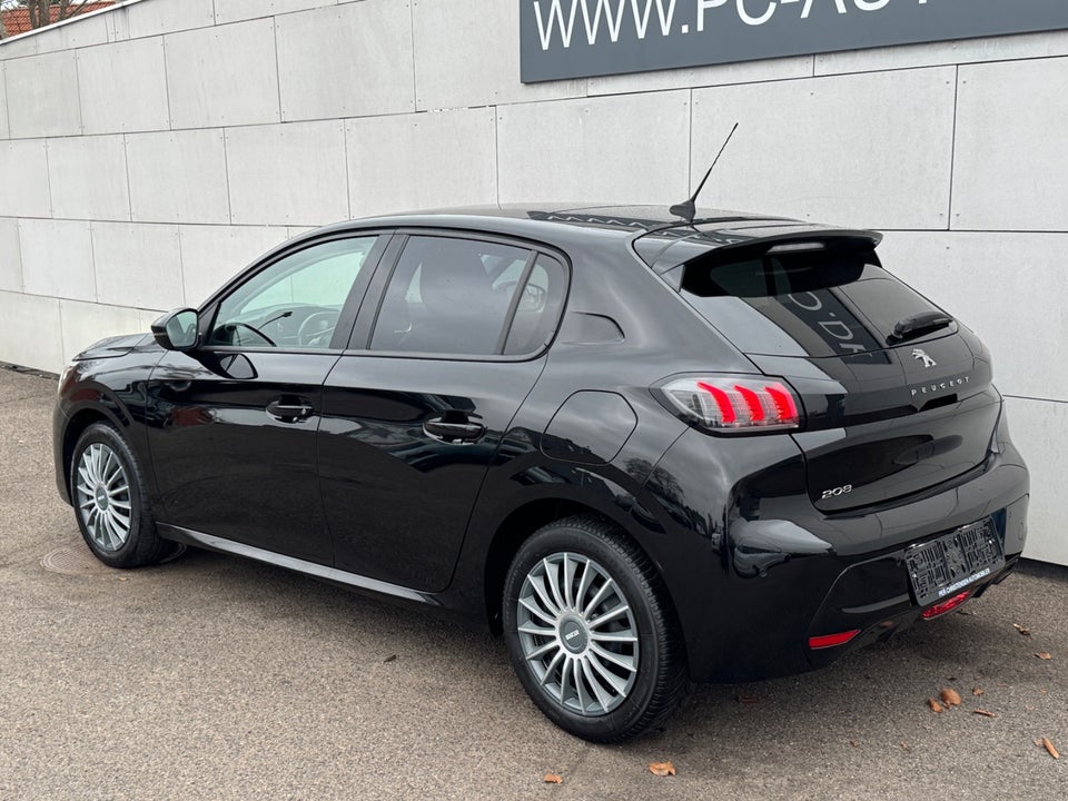 Peugeot 208 1,2 PureTech 100 Allure Sky 5d