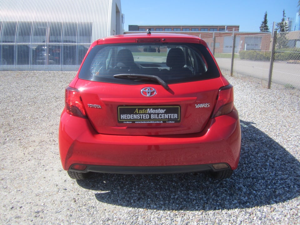 Toyota Yaris 1,0 VVT-i T2 Touch 5d