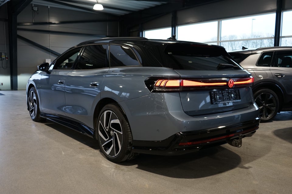 VW ID.7 86 Style S Tourer 5d