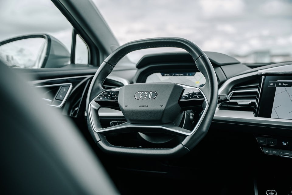 Audi Q4 e-tron 45 quattro 5d