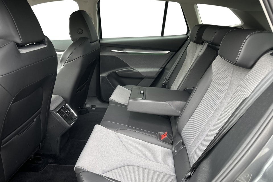 Skoda Enyaq 50 iV 5d