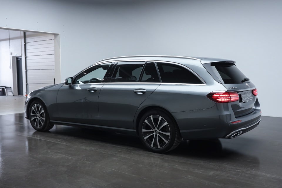 Mercedes E300 de 2,0 Advantage stc. aut. 5d