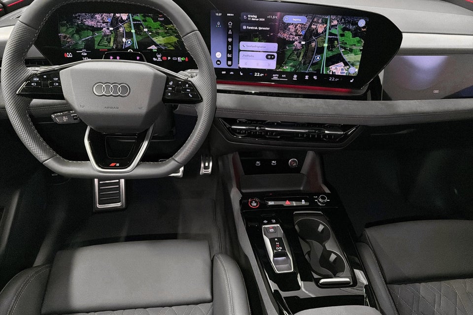 Audi SQ6 e-tron quattro 5d