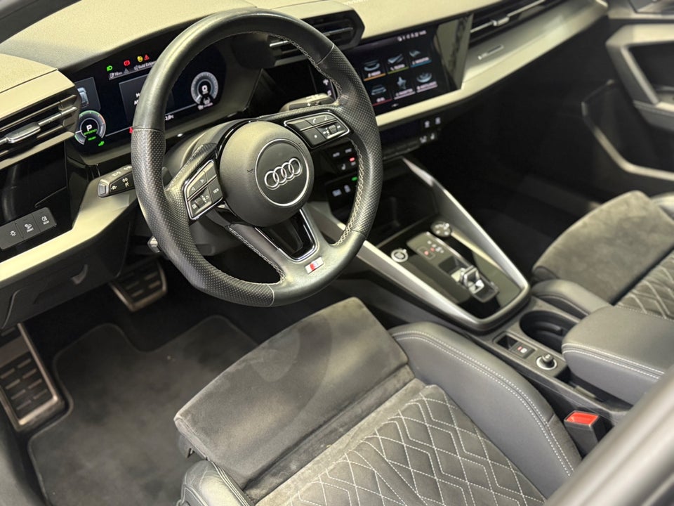 Audi A3 40 TFSi e Advanced Sportback S-tr. 5d