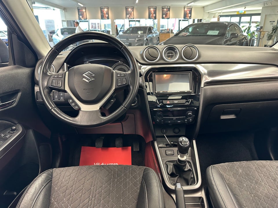 Suzuki Vitara 1,4 mHybrid Style 5d