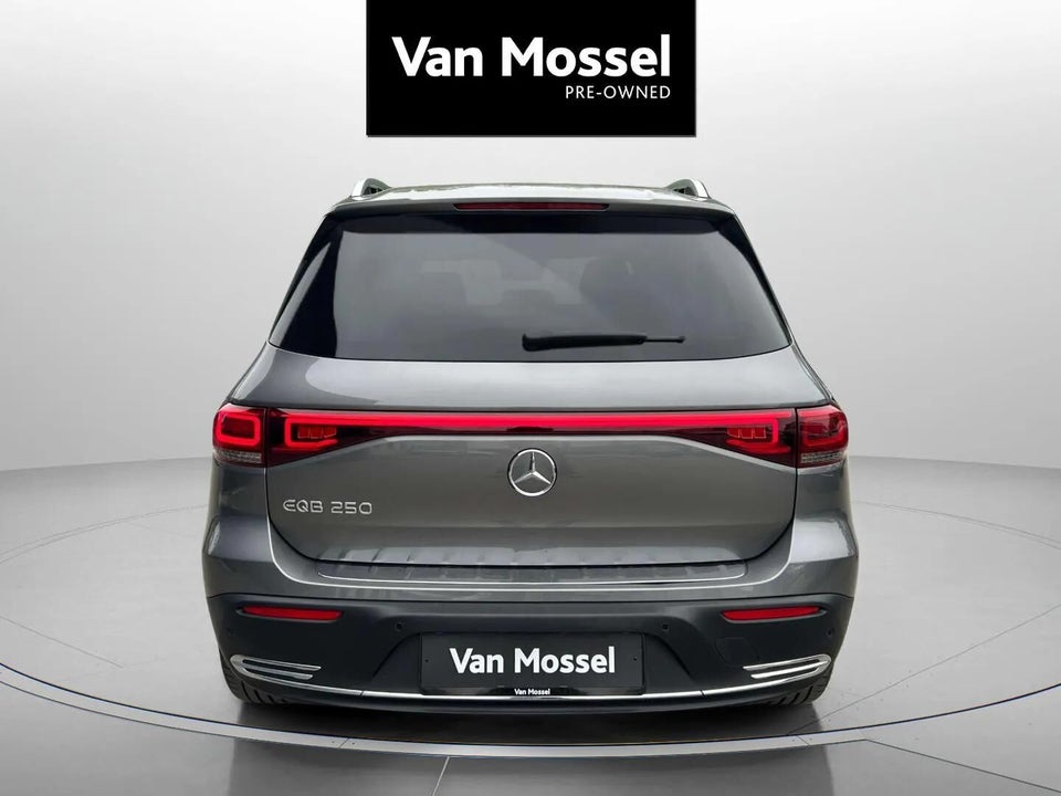 Mercedes EQB250 Progressive 5d