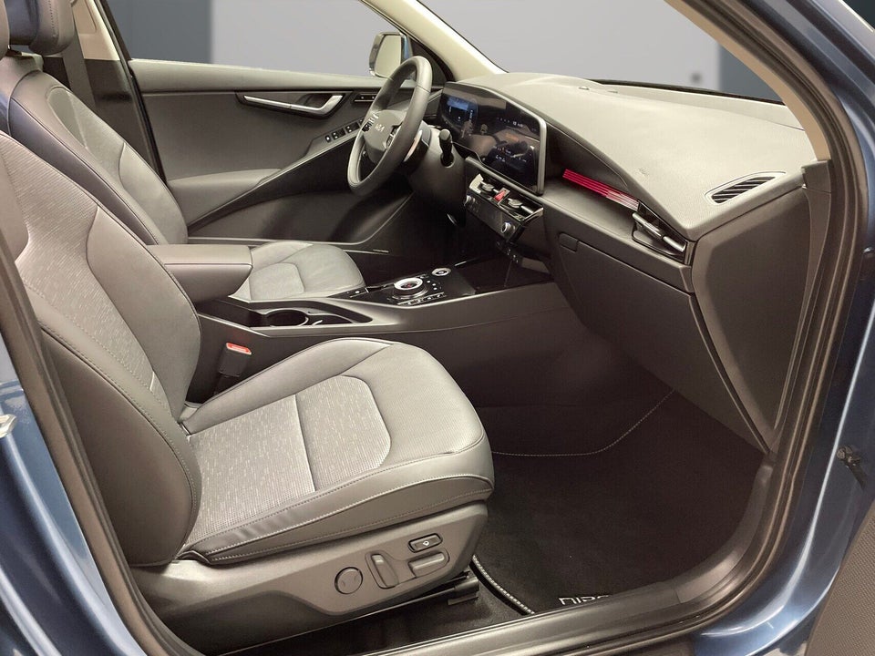 Kia Niro 64 EV Upgrade 5d