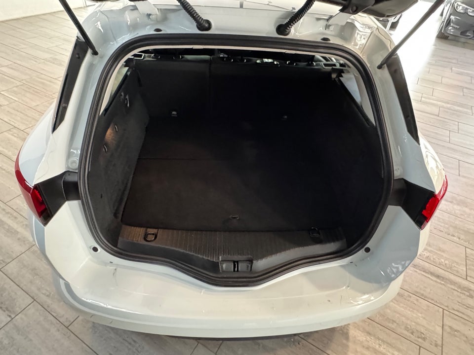 Renault Megane IV 1,6 E-Tech Zen Sport Tourer 5d