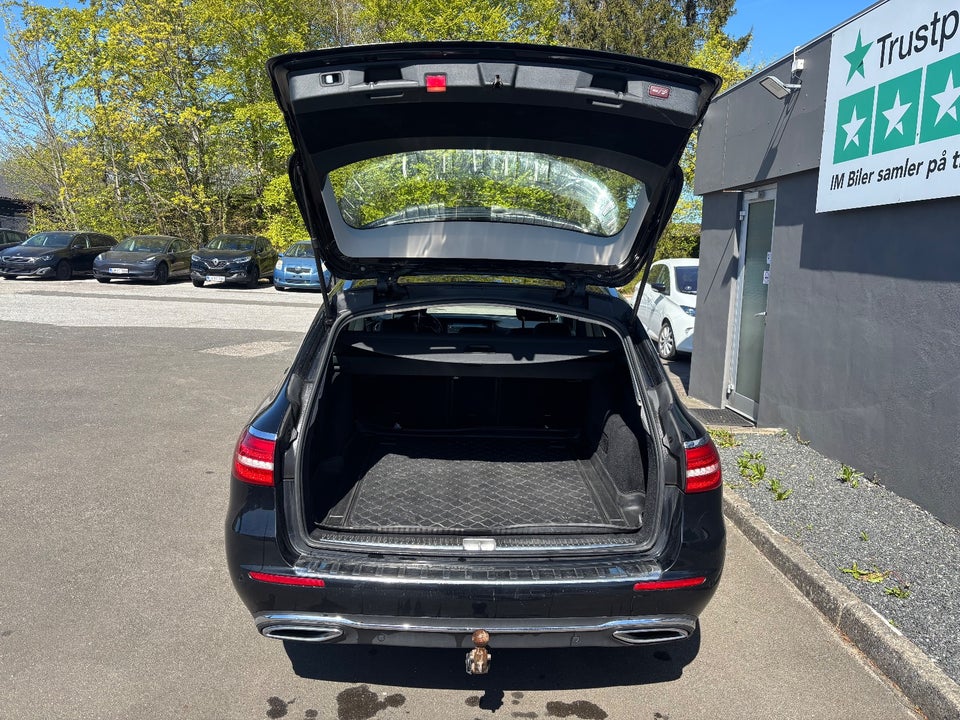 Mercedes E220 d 2,0 Avantgarde stc. aut. 5d