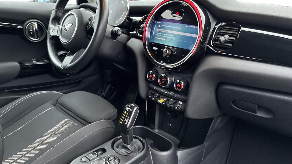 MINI Cooper SE Essential 3d