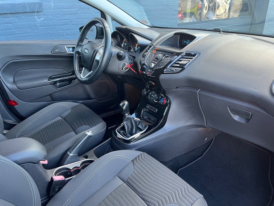 Ford Fiesta 1,0 65 Titanium 5d