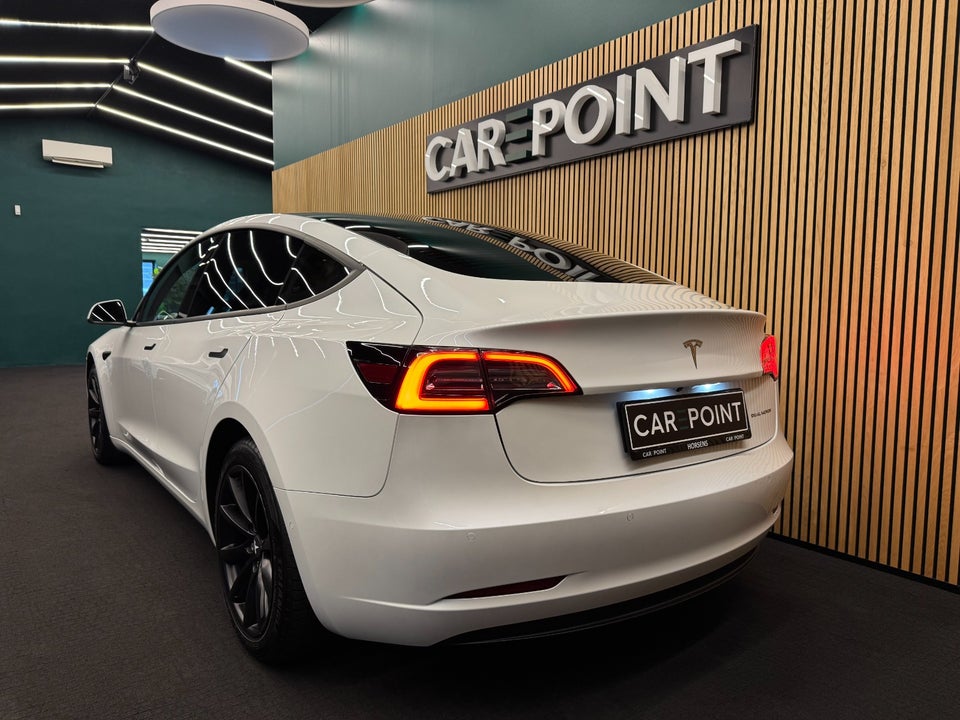 Tesla Model 3 Long Range AWD 4d