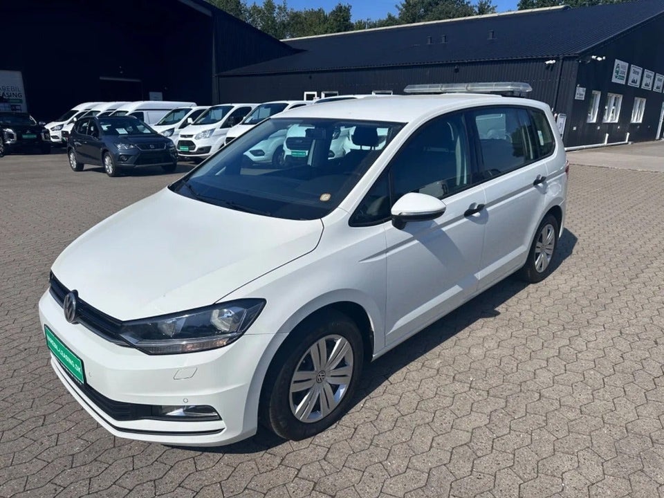 VW Touran 1,6 TDi 110 Trendline DSG Van 5d