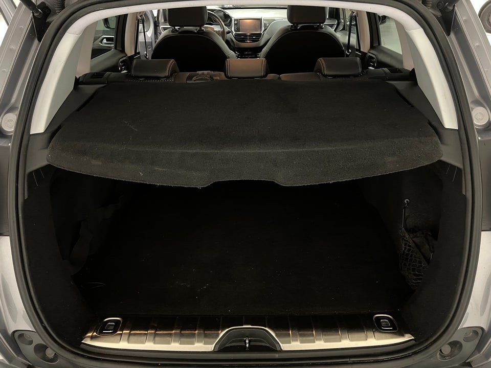 Peugeot 2008 1,6 BlueHDi 100 Allure 5d