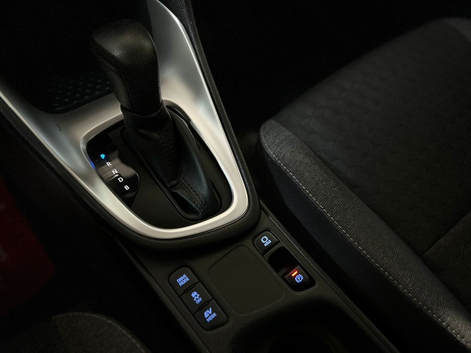 Toyota Yaris 1,5 Hybrid H3 e-CVT 5d