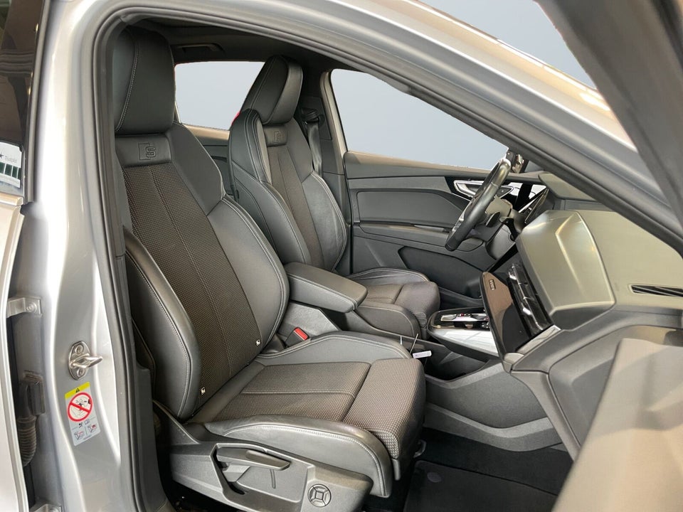 Audi Q4 e-tron 35 S-line Sportback 5d