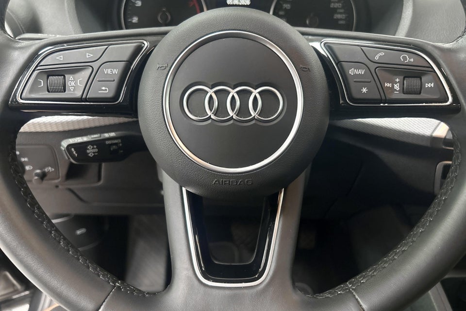 Audi Q2 35 TFSi Prestige S-tr. 5d