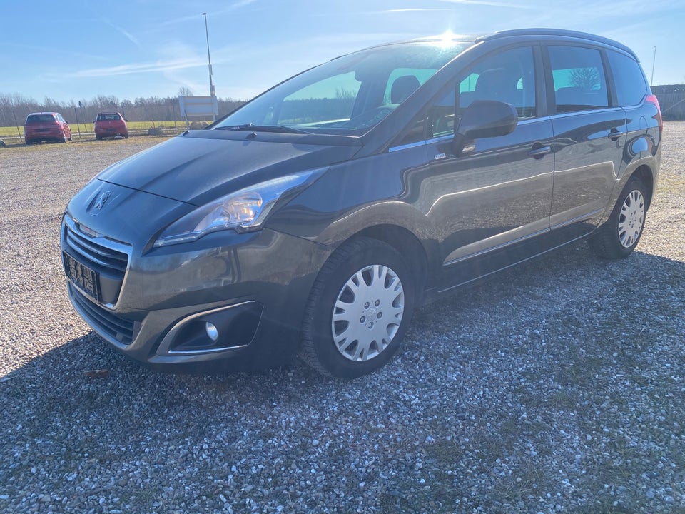 Peugeot 5008 1,6 BlueHDi 120 Style 7prs 5d