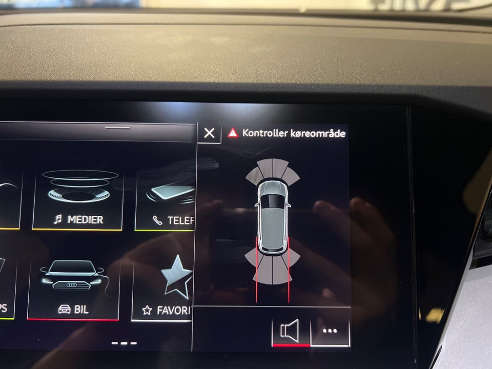 Audi Q4 e-tron 40  5d