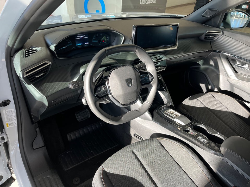 Peugeot e-2008 54 Style 5d