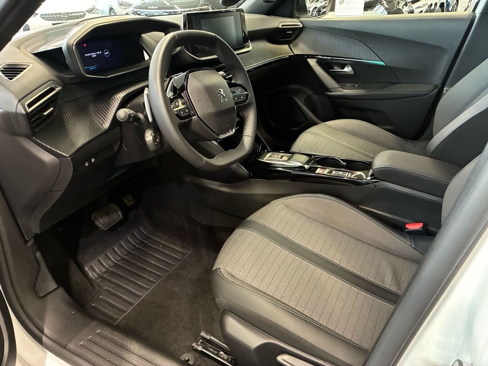 Peugeot 2008 1,2 PureTech 130 Vision Sport EAT8 5d