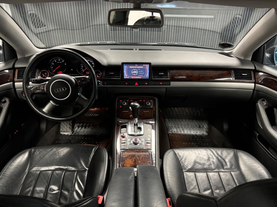 Audi A8 4,2 quattro Tiptr. lang 4d