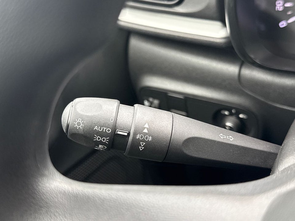 Citroën C3 1,2 PureTech 83 Sport+ 5d